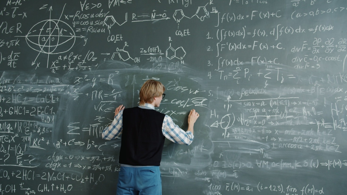 Top Scholarships to Apply for This Year
